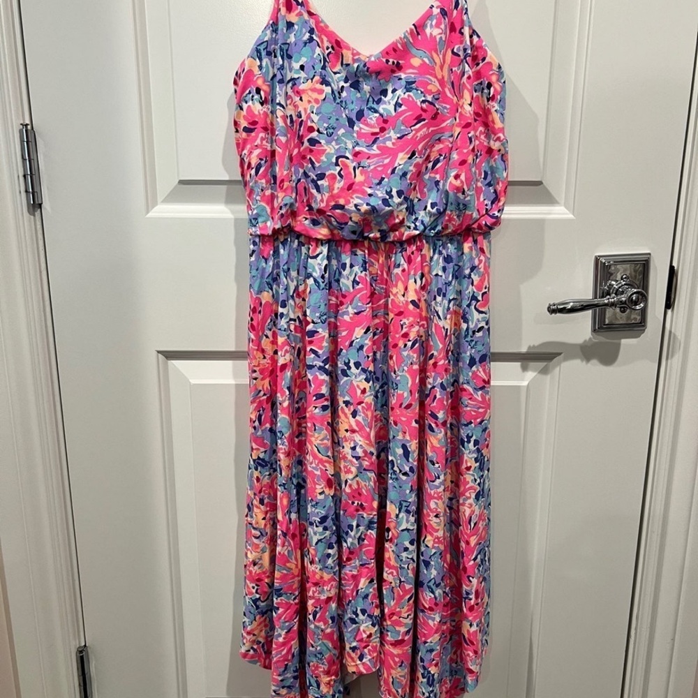 Lily Pulitzer Dominica dress in Coco Coral Crab Size S(4-6) with built in bra.
